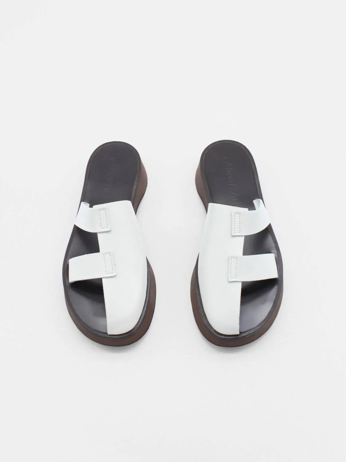 About Arianne - Women's Enzo Slide