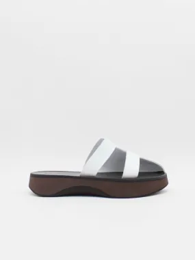 About Arianne - Women's Enzo Slide