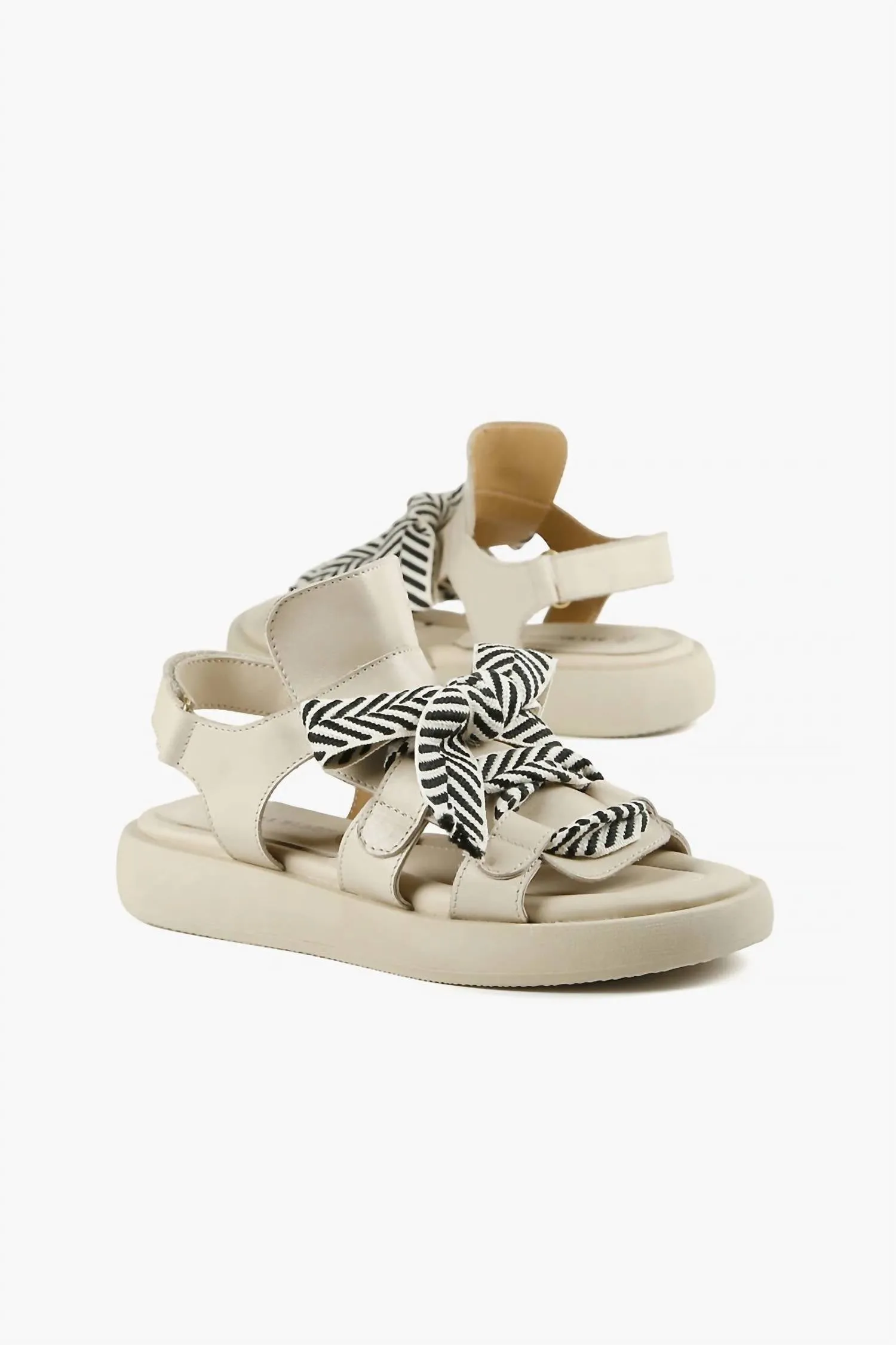 All Black - Women's Bowlace Sandal