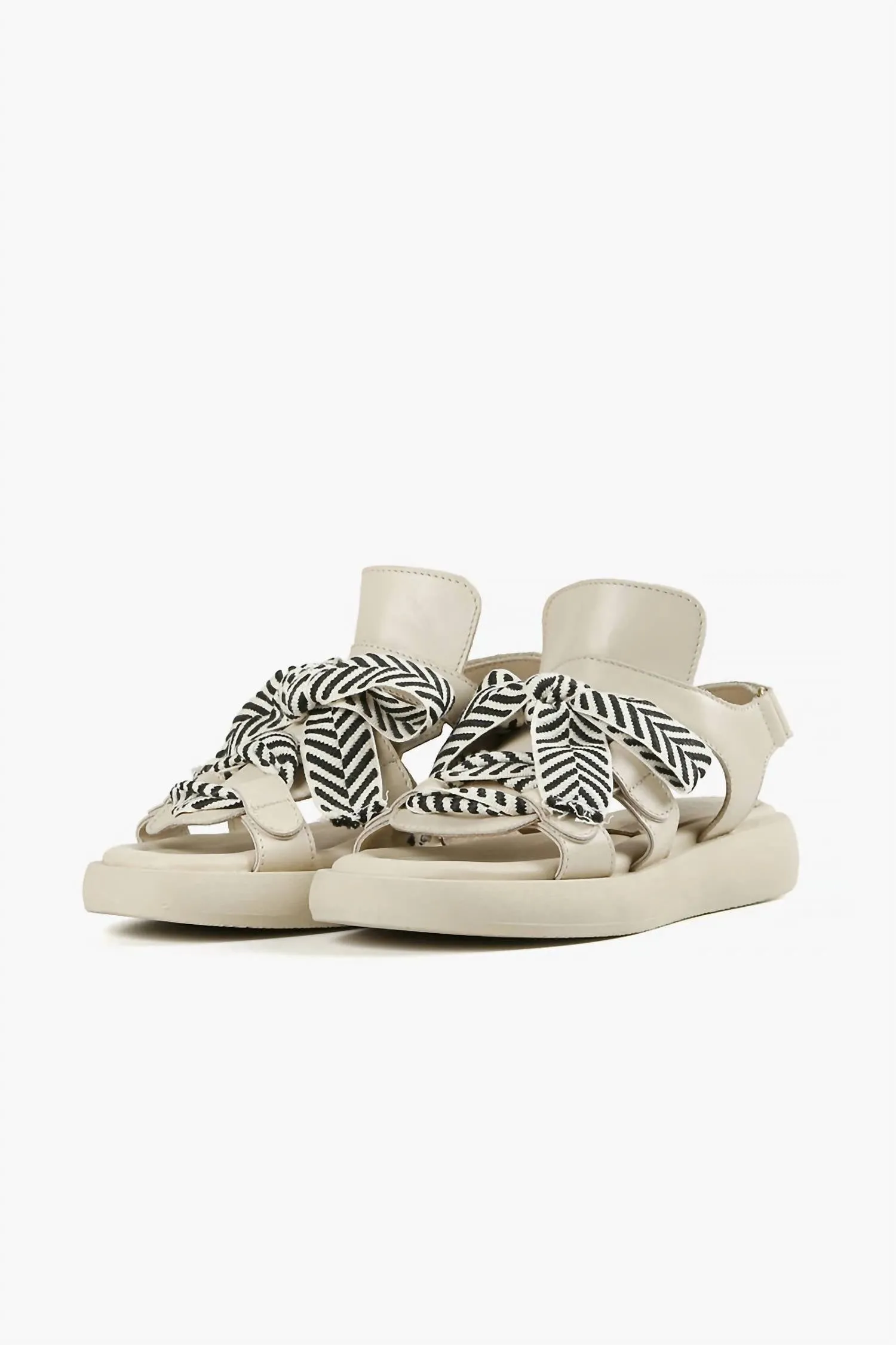 All Black - Women's Bowlace Sandal